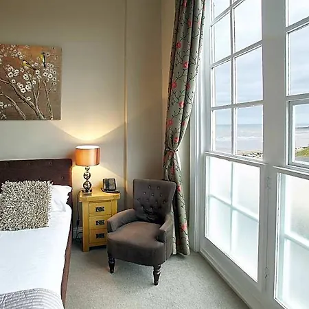 The Hotel 4*